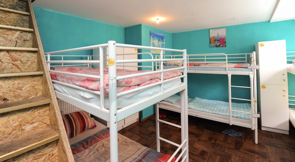 Backpacker Hostel Praha Bagian luar foto