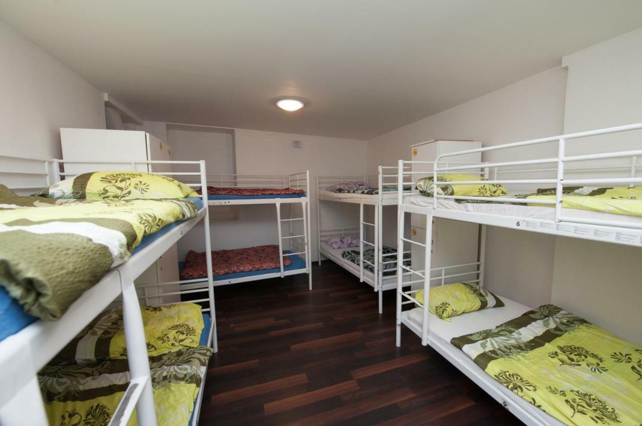 Backpacker Hostel Praha Bagian luar foto